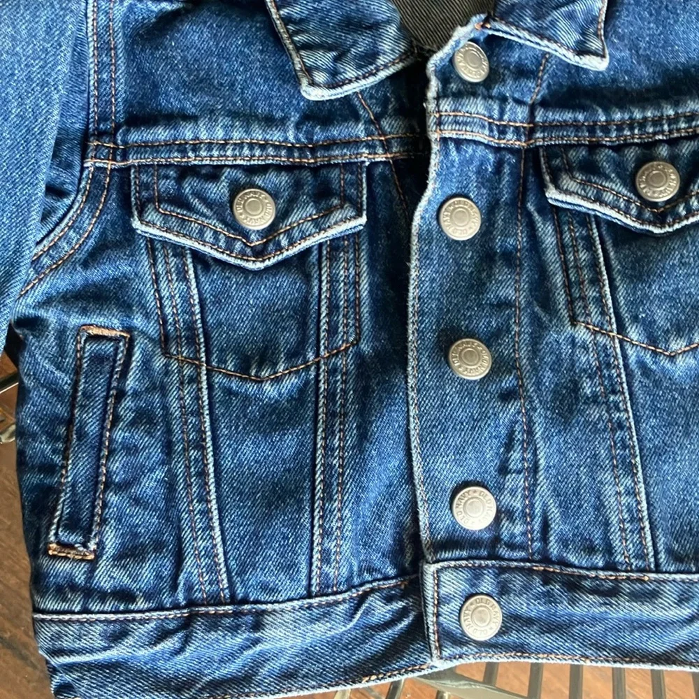 Y2K Old Navy Baby Denim Trucker Jacket unisex size 6-12 months